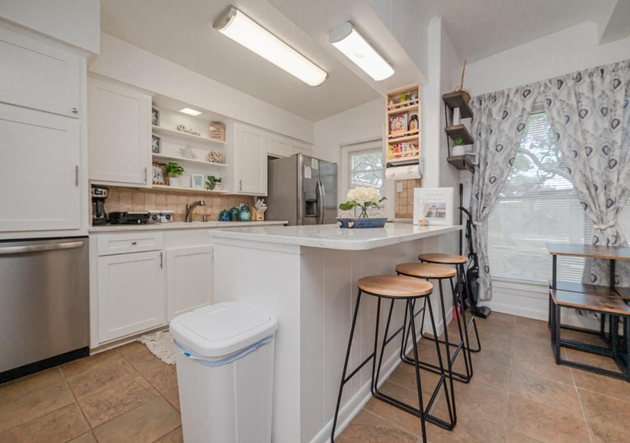 Holiday home Knot Bay Haven, Dog Friendly, Hot Tub, Fenced Yard, Patio And Grill, 3 Br Rockport