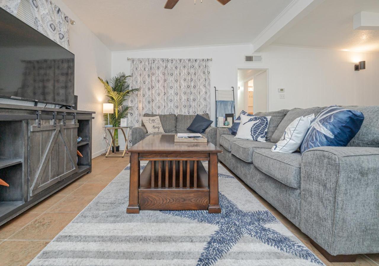 Holiday home Knot Bay Haven, Dog Friendly, Hot Tub, Fenced Yard, Patio And Grill, 3 Br *
