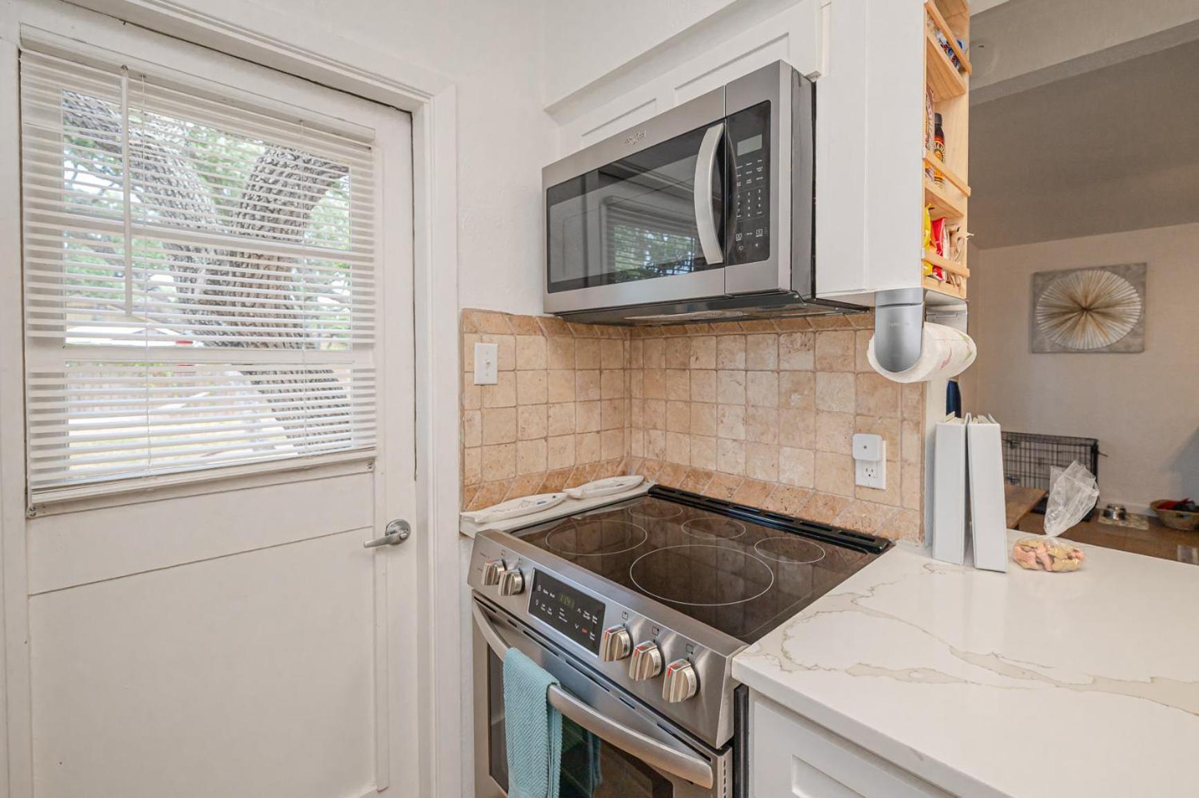 Holiday home Knot Bay Haven, Dog Friendly, Hot Tub, Fenced Yard, Patio And Grill, 3 Br